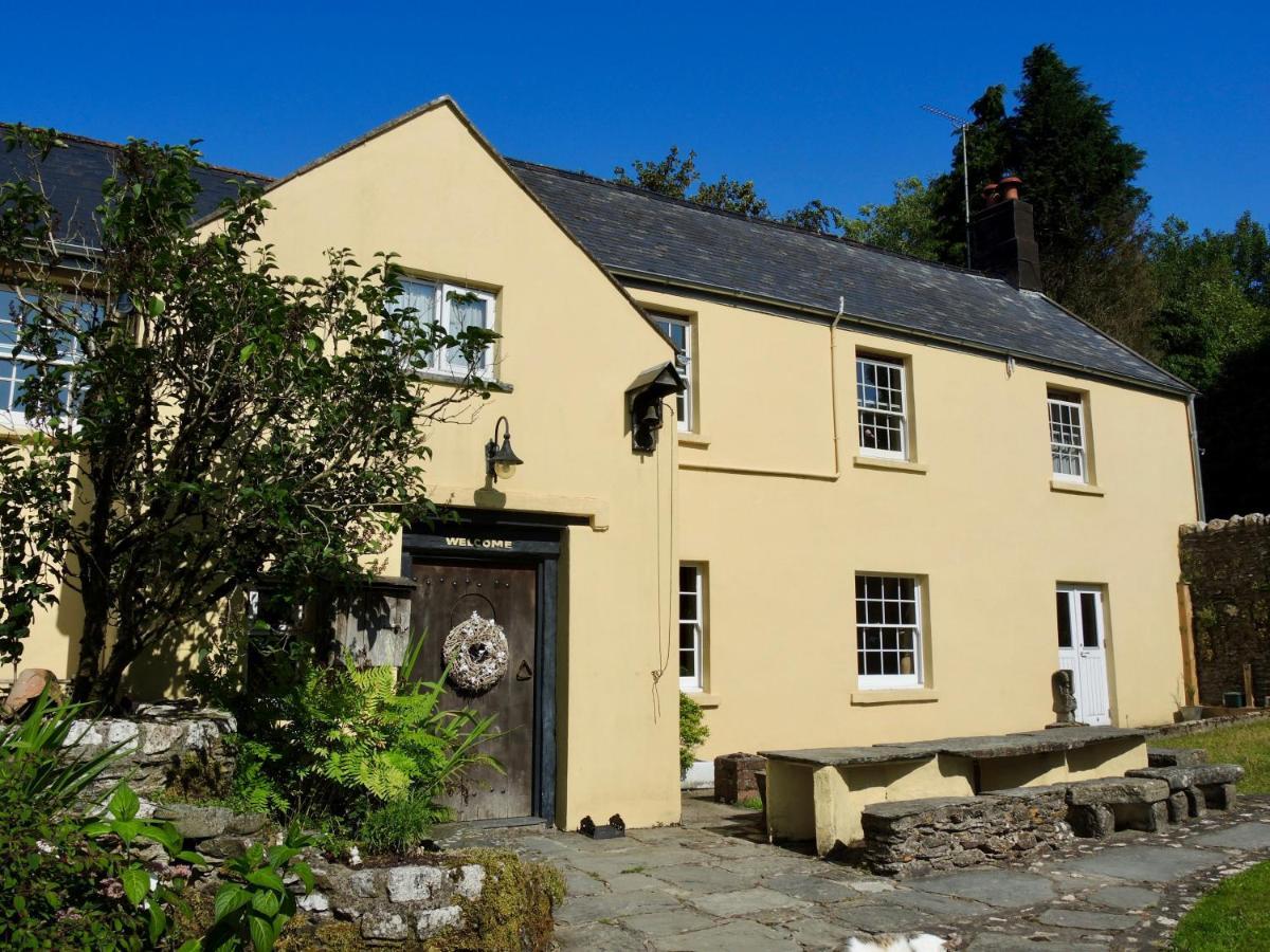 バーンスタプル Holwell Holistic Retreat Bed & Breakfast エクステリア 写真