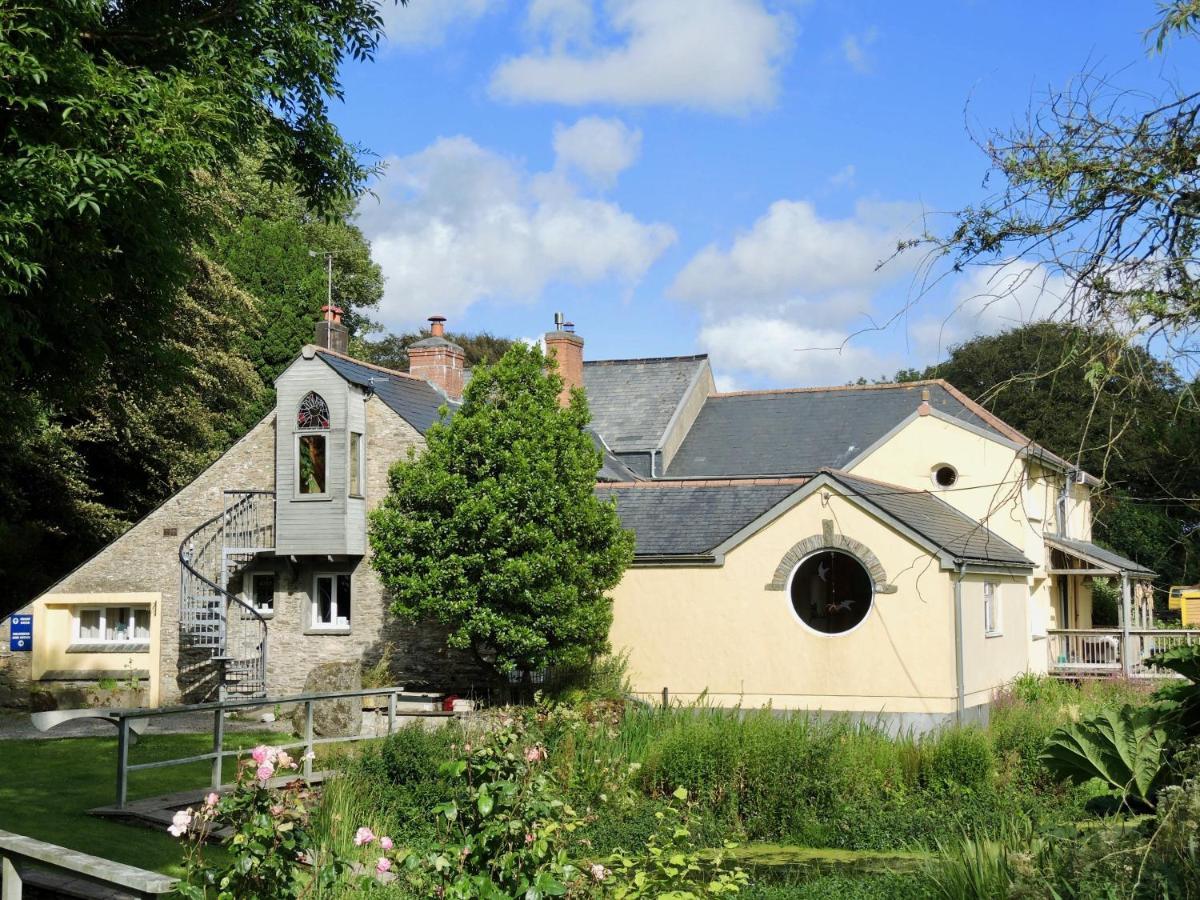 バーンスタプル Holwell Holistic Retreat Bed & Breakfast エクステリア 写真