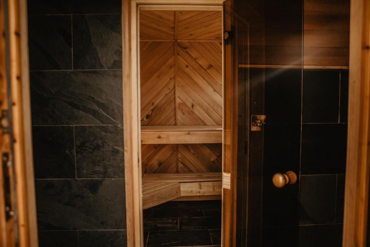 バーンスタプル Holwell Holistic Retreat Bed & Breakfast エクステリア 写真