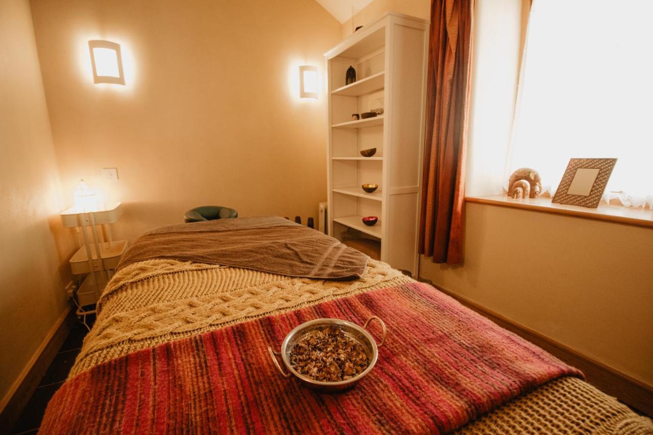 バーンスタプル Holwell Holistic Retreat Bed & Breakfast エクステリア 写真