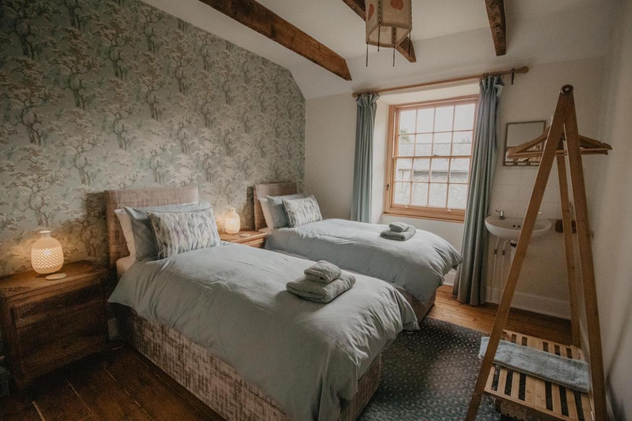 バーンスタプル Holwell Holistic Retreat Bed & Breakfast エクステリア 写真