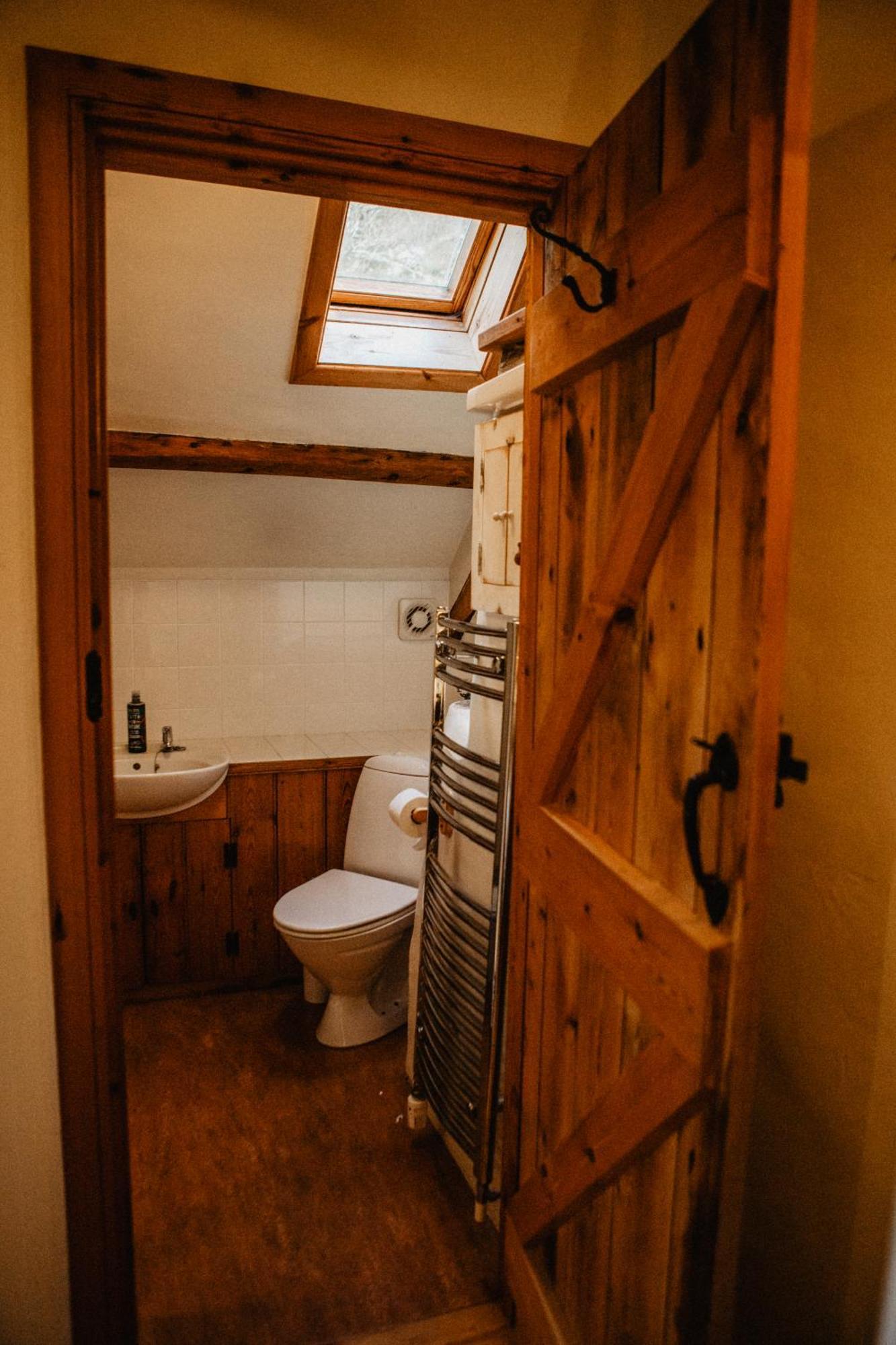 バーンスタプル Holwell Holistic Retreat Bed & Breakfast エクステリア 写真