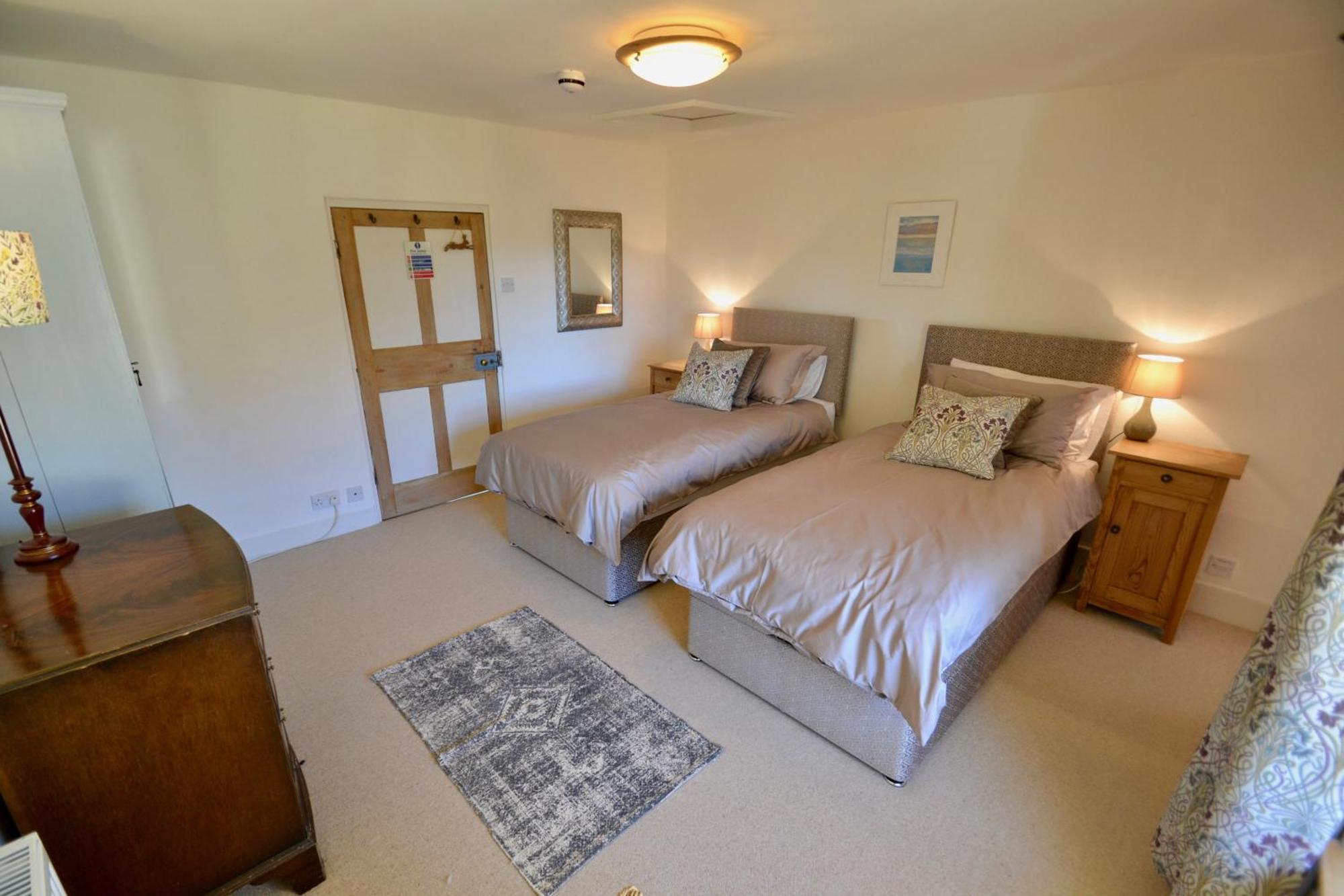 バーンスタプル Holwell Holistic Retreat Bed & Breakfast 部屋 写真