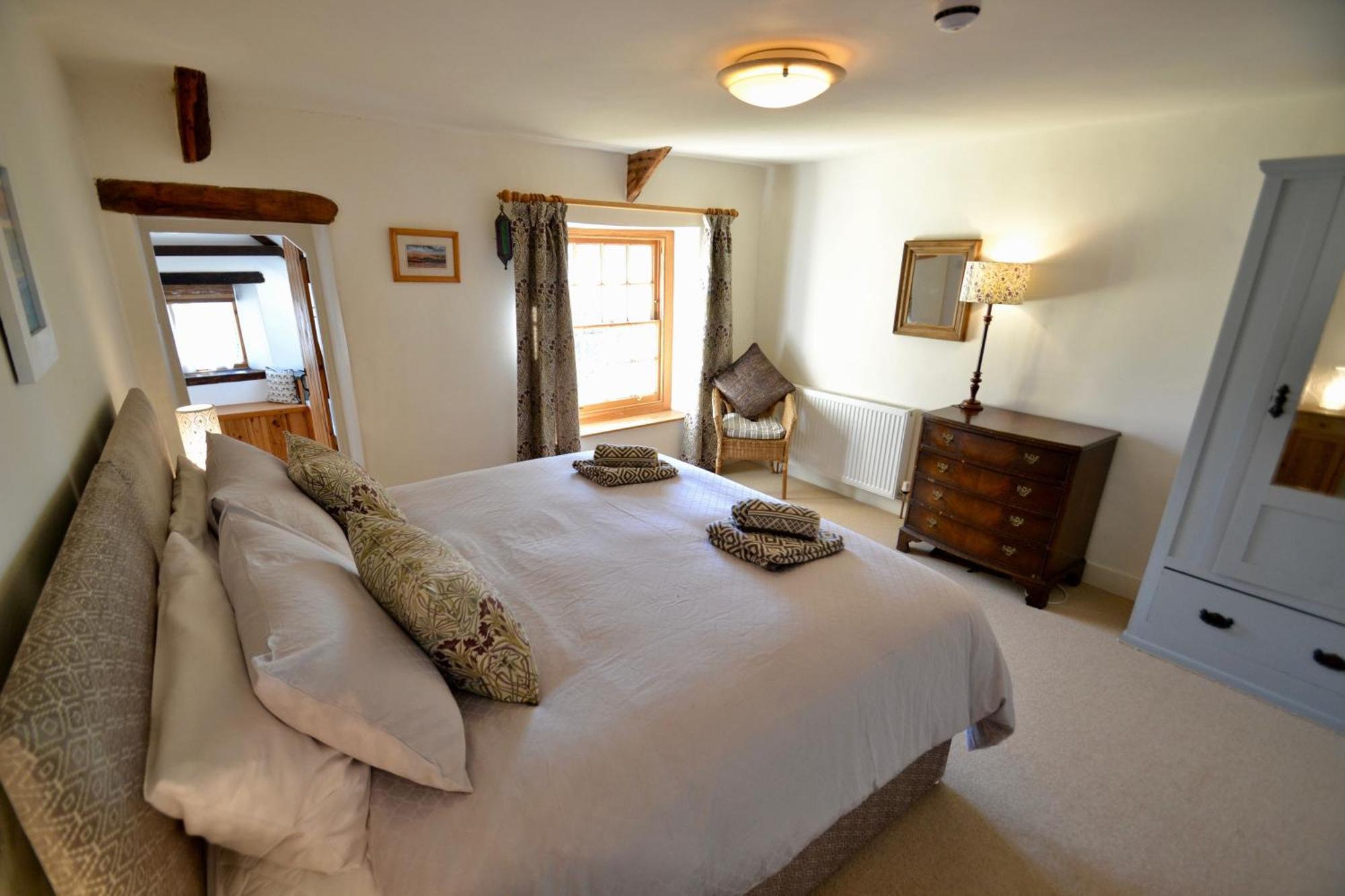 バーンスタプル Holwell Holistic Retreat Bed & Breakfast 部屋 写真