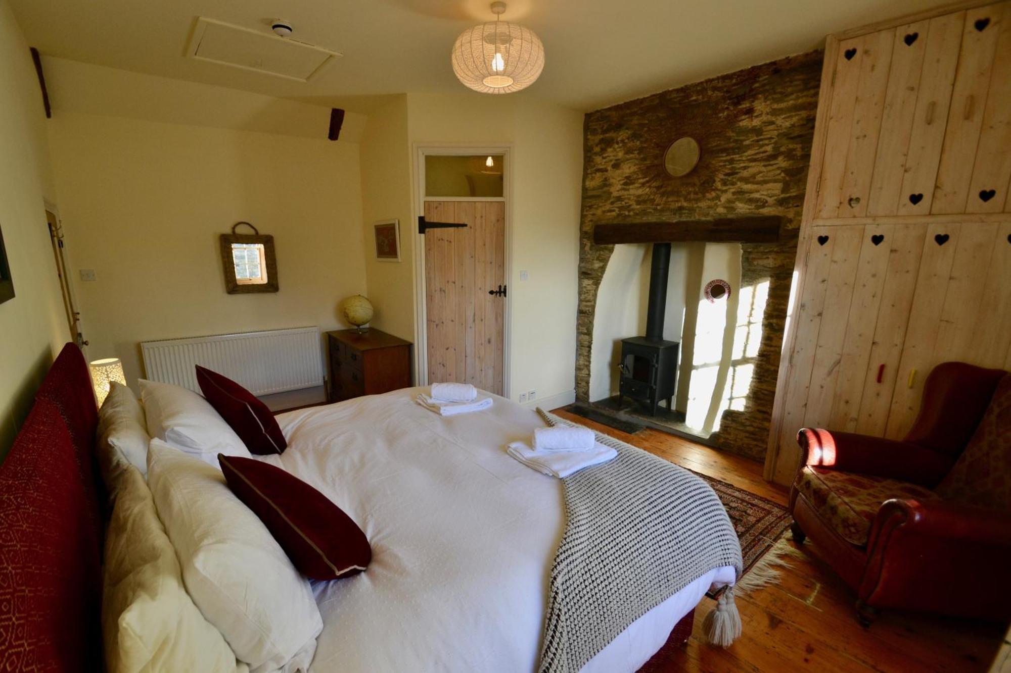 バーンスタプル Holwell Holistic Retreat Bed & Breakfast 部屋 写真