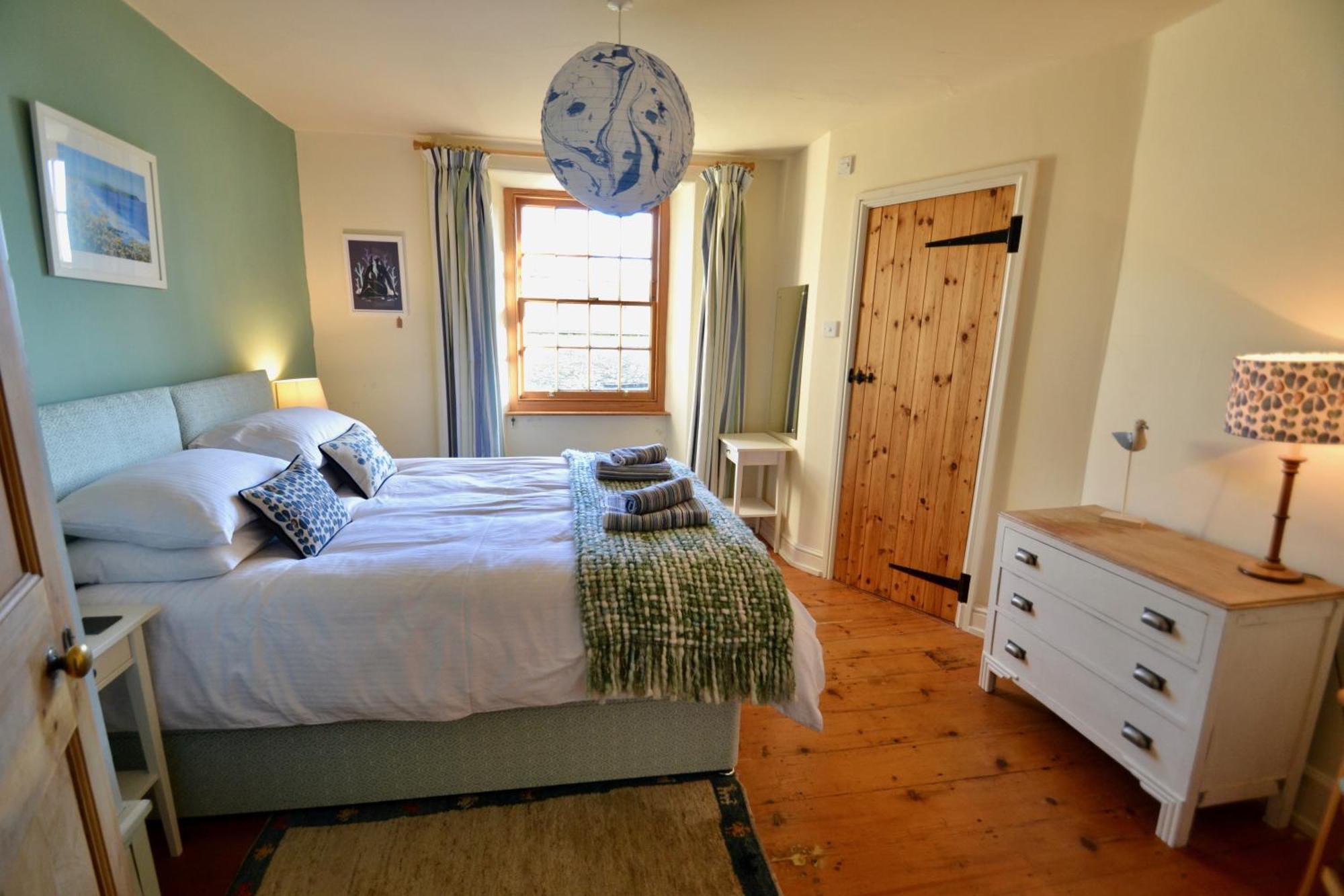 バーンスタプル Holwell Holistic Retreat Bed & Breakfast 部屋 写真